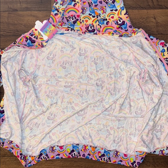 Posh Peanut x Lisa Frank Women’s Size 2XL Hoodie NWT Panda Painter Collaboration - Picture 16 of 16